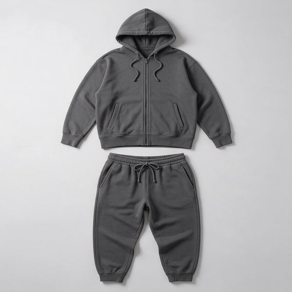 Trainingsanzug in Anthrazit, Zip-Hoodie und Jogginghose